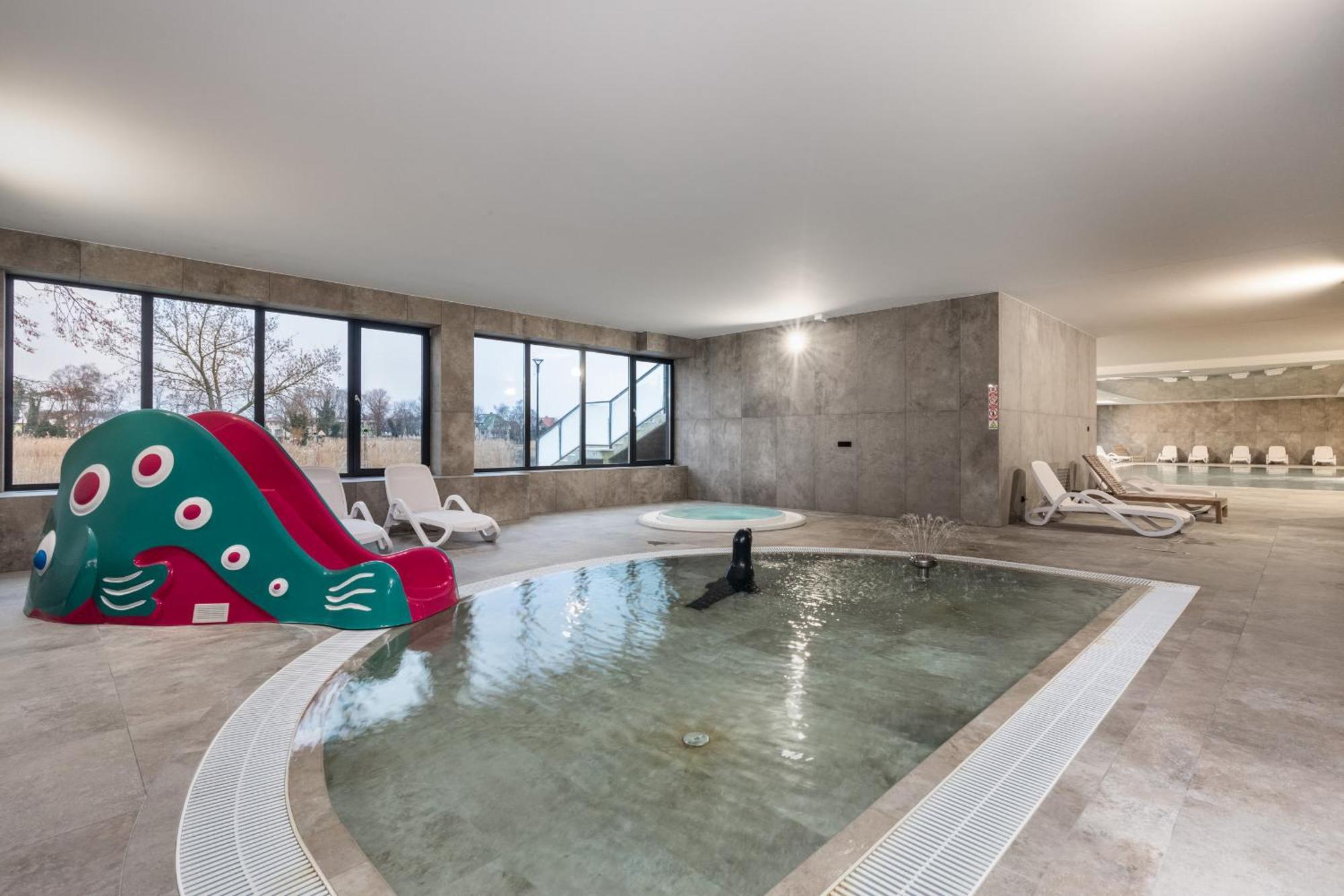 Dziwnow Luxurious Apartment No1 By The River By Renters Prestige エクステリア 写真