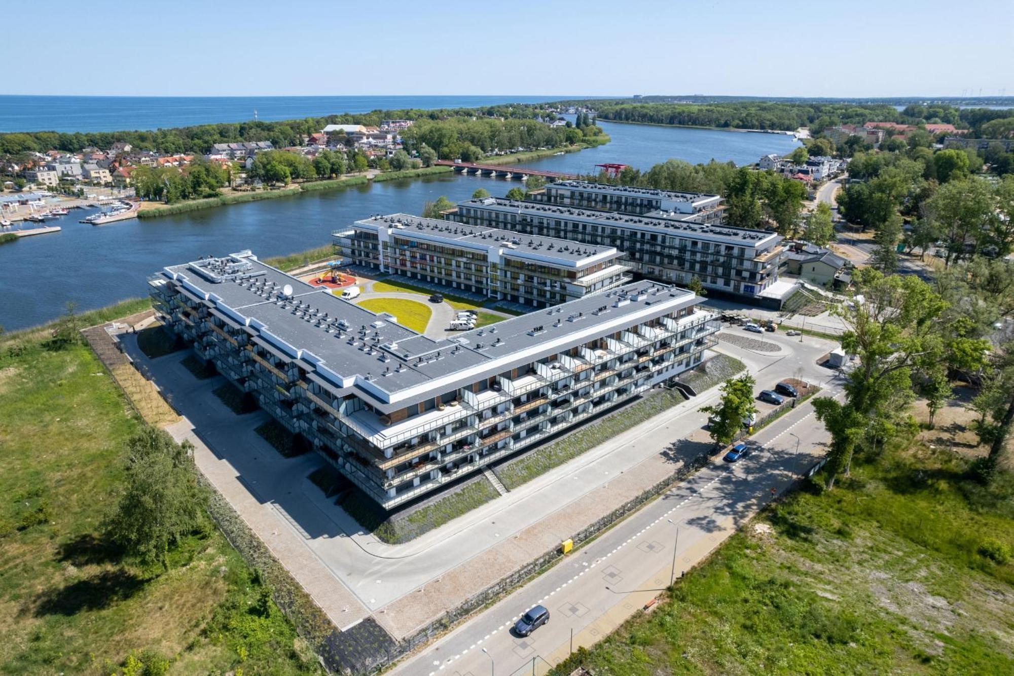 Dziwnow Luxurious Apartment No1 By The River By Renters Prestige エクステリア 写真